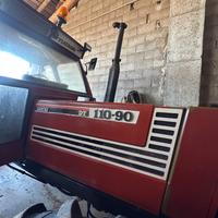 Trattore Fiat 110 90, con aria condizionata