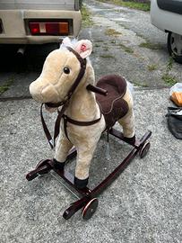Cavallo a dondolo