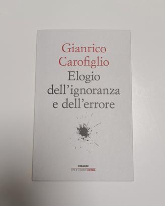 libro Elogio dell'ignoranza e dell'errore