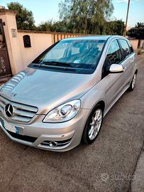 Mercedes w245