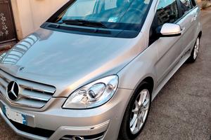 Mercedes w245
