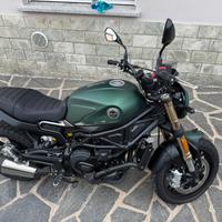 Benelli Leoncino 800