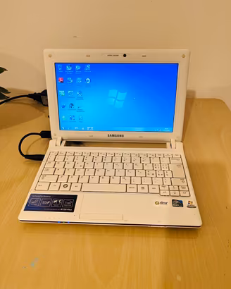 Netbook Samsung N150 Plus 2GB 250GB senza batteria
