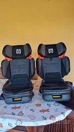 Seggiolini auto Peg Perego completi di custodie.