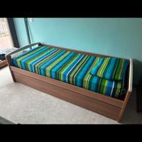 Letto singolo con letto estraibile 