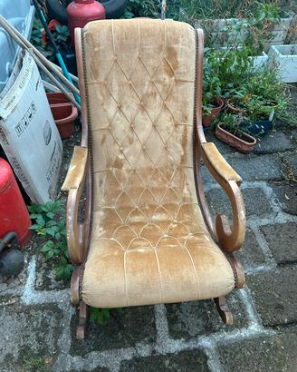 Sedia a dondolo vintage