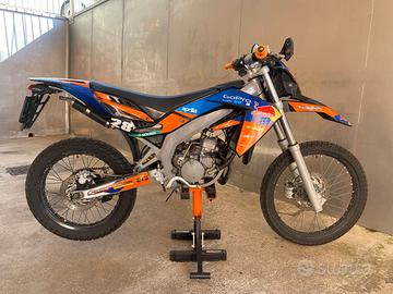 Moto enduro Aprilia RX  50 (80)