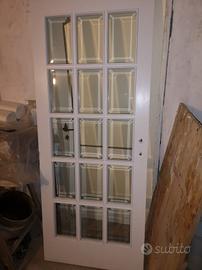 Porte all'inglese laccate bianche con vetrini