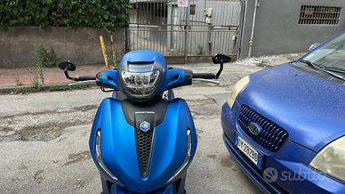 Beverly 400 s