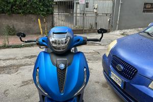 Beverly 400 s