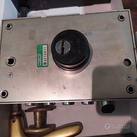 Serratura Mottura cilindro europeo kit porta blind