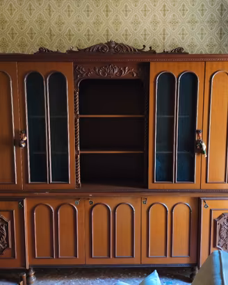 Credenza