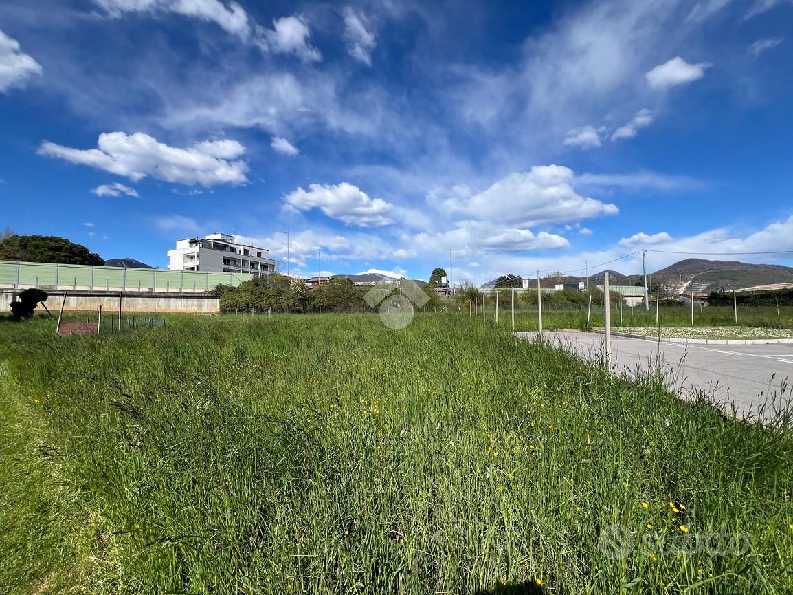 TER. RESIDENZIALE A GORLAGO - Vista 3