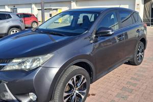 TOYOTA RAV4 2.0 STYLE D4D 4 RUOTE MOTRICI