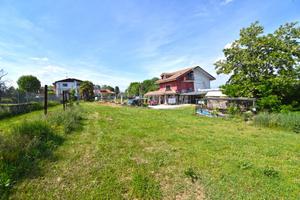 VOLPIANO VILLA INDIPENDENTE SU QUATTRO LATI CON GI