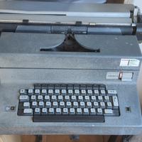 Macchina da scrivere OLIVETTI vintage