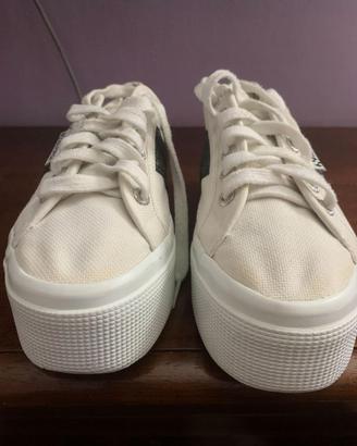 Sneakers Superga Con Platform 4 cm Bianche Beige N