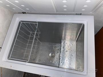 Freezer a pozzetto 300litri marca cranker