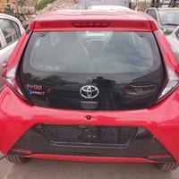 portellone paraurti fanalini porte Toyota aygo