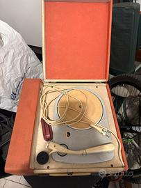 Giradischi a valigetta anni 60