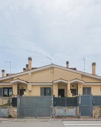 Villa di 126 m² con 5 locali a Fiumicino
