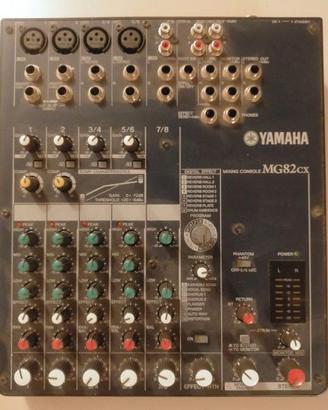 Mixer YAMAHA MG82CX