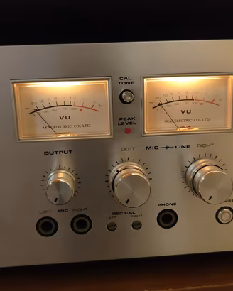 Akai gxc 740 D.