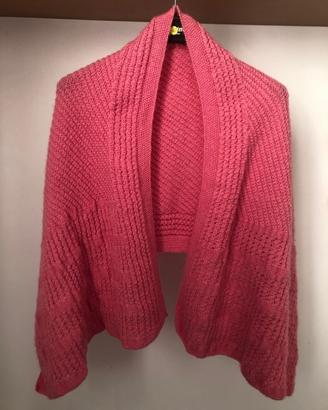 Coprispalle, scialle rosa di lana fatto a mano