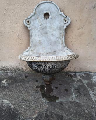 Fontanella in Ghisa