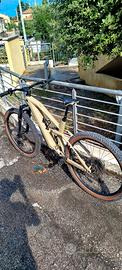  Emtb Cube Hybrid 140 HPC RACE 625  2022. 