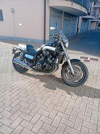 Yamaha V-max 1200 1998