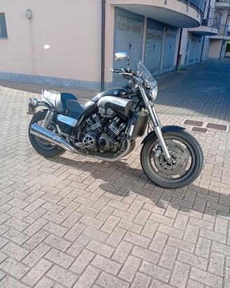 Yamaha V-max 1200 1998