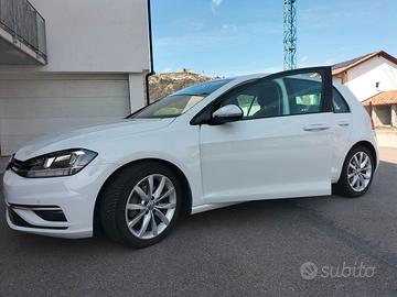 VOLKSWAGEN GOLF 1.6 TDI 115