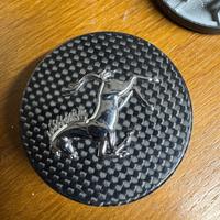 Set 4 pezzi coprimozzo per cerchi in lega Ferrari