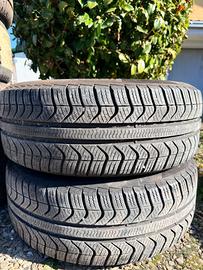 Gomme 205/55/16 4 stagioni Pirelli