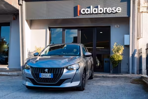 Peugeot 208 1.2 GT-Line 100 CV 5 porte