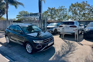 VOLKSWAGEN T.ROC 1.0 TSI 110CV *SOLI 37.000 KM/ FU