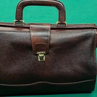 Borsa  Nuova mai usata marca triade professionale