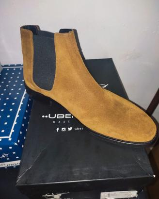 Chelsea boots in camoscio color camel – nuovi, mai