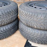 quattro gomme complete invernali Citroen C3