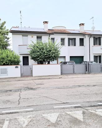 Bifamiliare a Bosaro