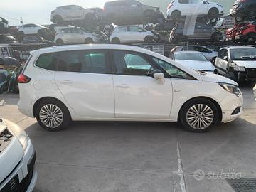 OPEL ZAFIRA 2.0 D - ANNO 2017 - PER RICAMBI