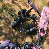 Bicicletta - Triciclo in foto.