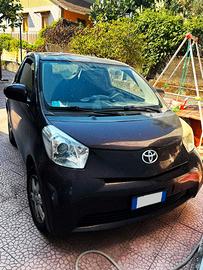 Toyota iQ 1.0 Benzina 68 CV – Citycar compatta