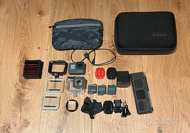 GoPro Hero 5 Black + accessori