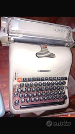 macchina da scrivere Olivetti Lexikon 80.