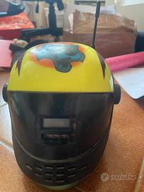 radio AM/FM vintage a forma di casco