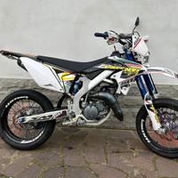 Suzuki Valenti N01 50cc Motard