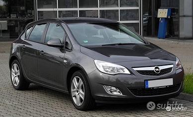 Opel astra j 2015 ricambi