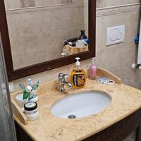 lavandino con  mobile 